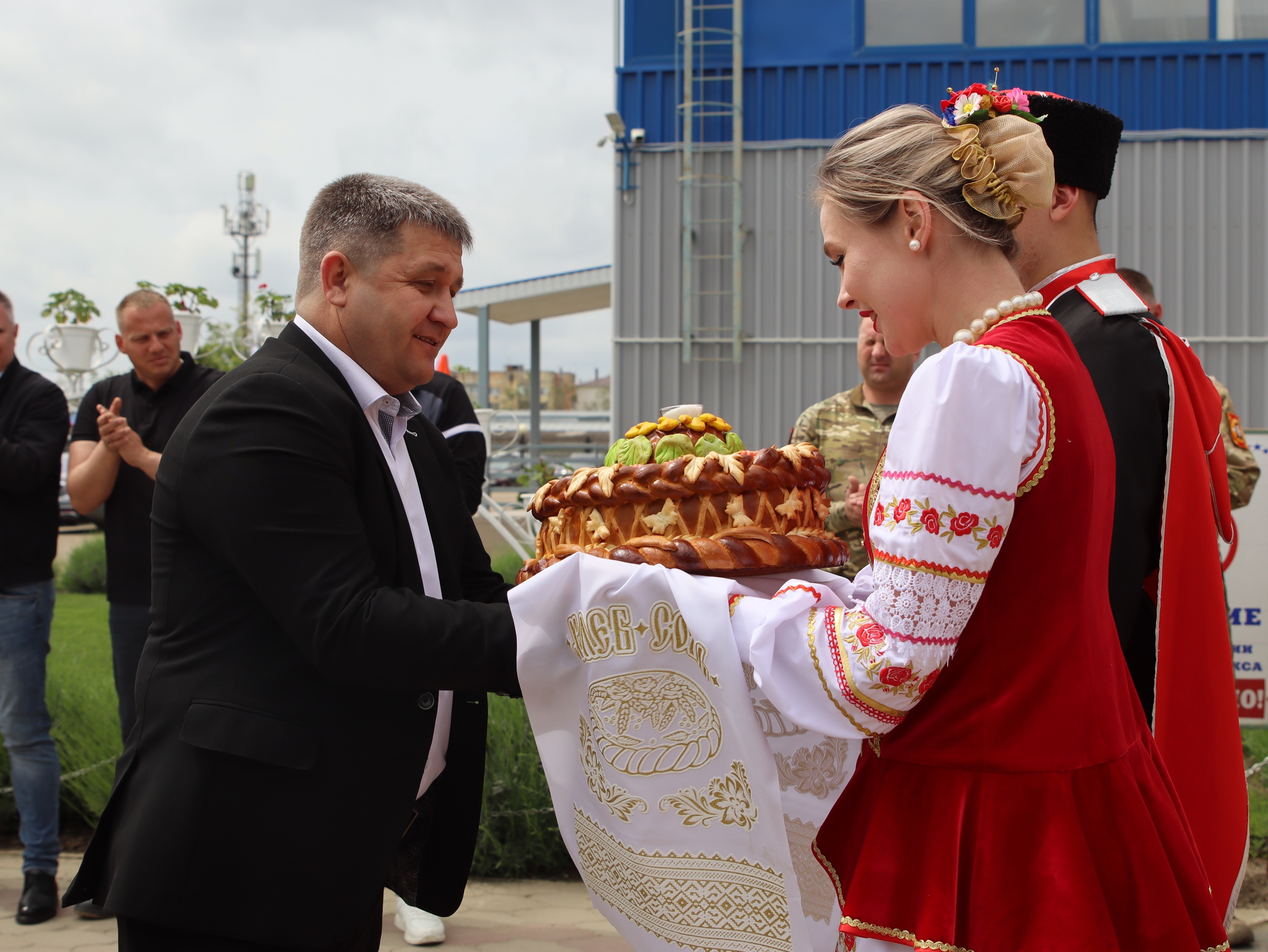 Более 200 юных спортсменов боролись за победу на краевых соревнованиях по самбо